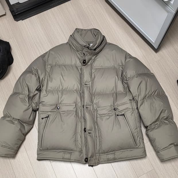 23FW 이스트로그 하이커 다운 XL