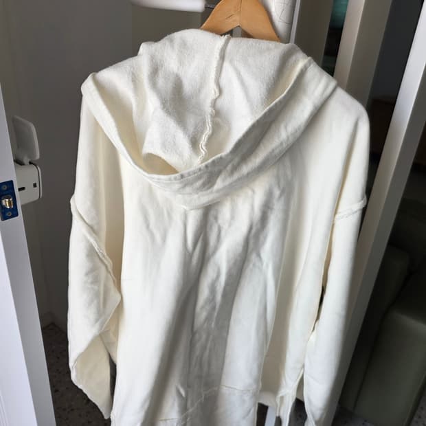 캐피탈 기모 프린지 후드 흰색 팝니다