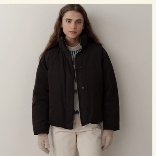 blank 03 구스다운 패딩입니다