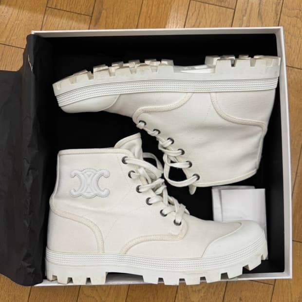 셀린 레이스업 하이탑 스니커즈