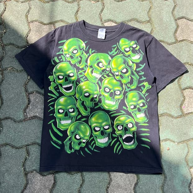 2000s Anvil Liquid Blue Skull Pile 