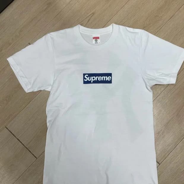 슈프림 뉴욕양키즈 박스로고 티셔츠