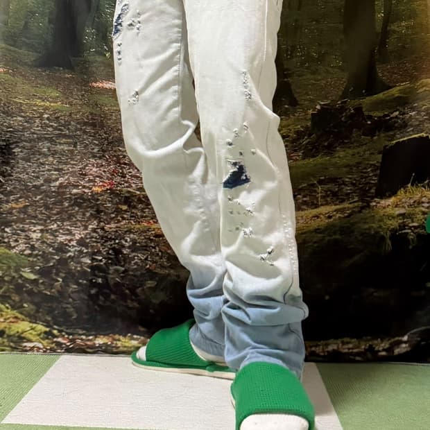 아르마니 진스 블리치드 펀칭 데님 팬츠