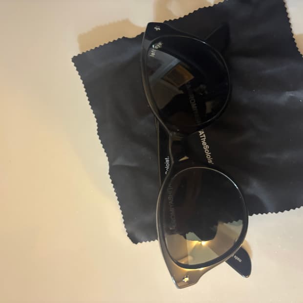 The soloist kurdt 선글라스