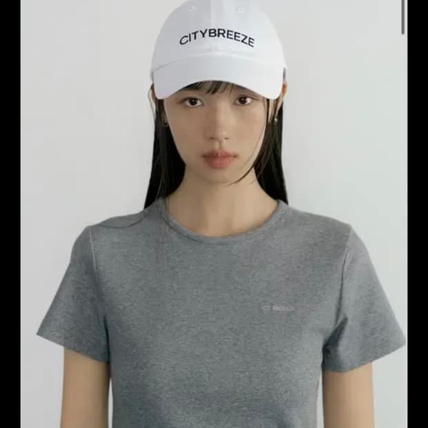 시티브리즈 새상품 에센셜 로고 볼캡 화이트