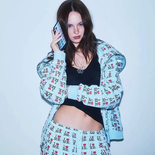 애슐리 윌리엄스 후드집업 블루