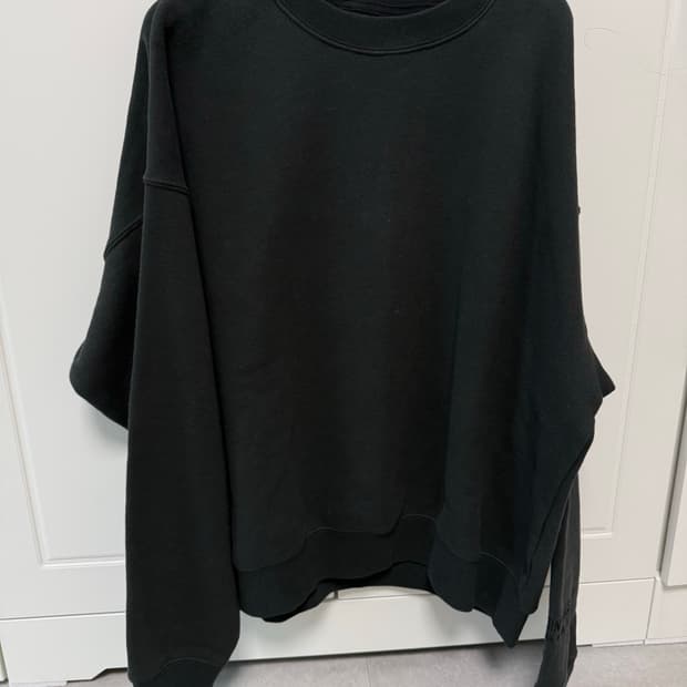 에센셜 피어오브갓 맨투맨