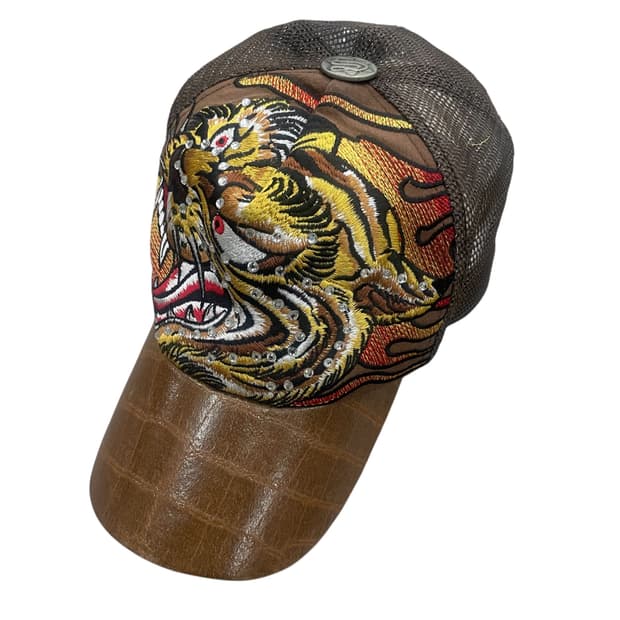 호랑이 자수 장식 모자