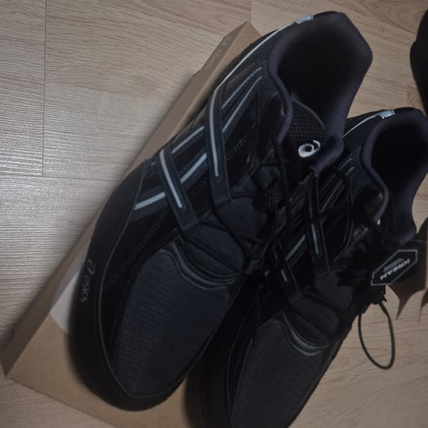 (새상품) 아식스 하이퍼싱크 블랙 285