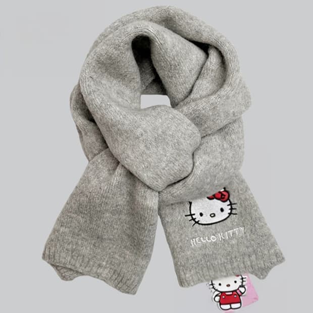 산리오  헬로키티  니트 그레이 남여공용 목도리. 새제품.