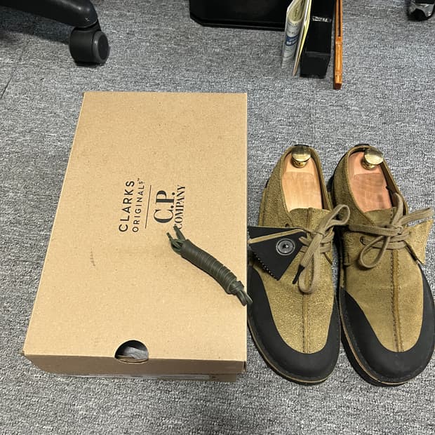 Cp컴퍼니 클락스 콜라보 데저트 트랙 슈즈 255