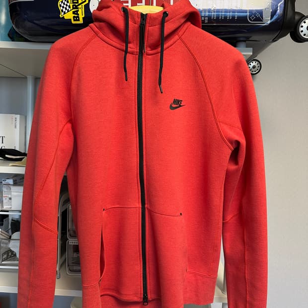 나이키 테크팩 후드집업 레드 북미 S (아시아 M 사이즈)