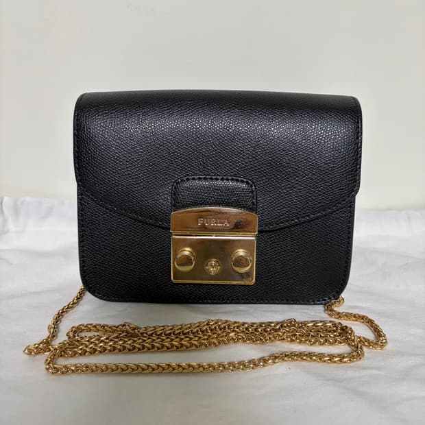 FURLA 훌라 블랙 체인 미니 숄더백