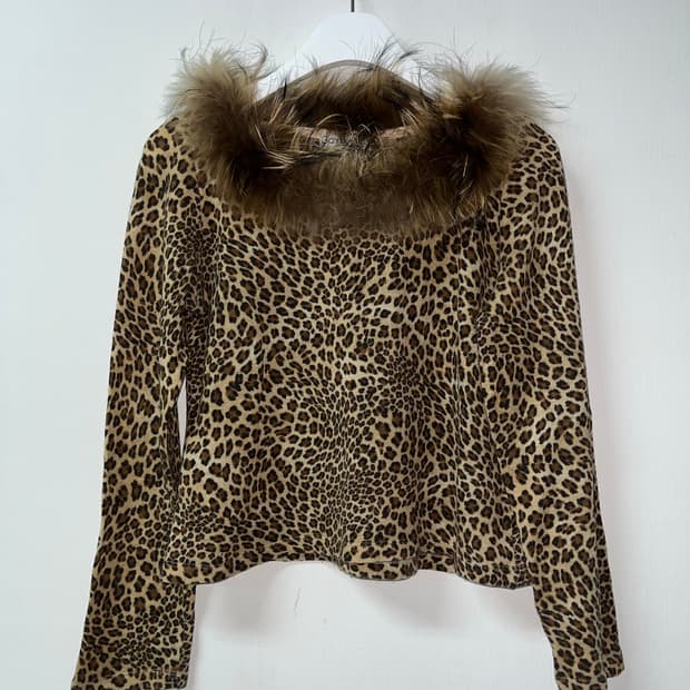 Gianna Oddi 호피 넥 퍼 긴팔