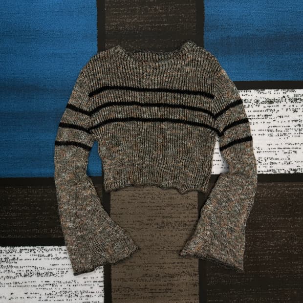 빈티지 벨 슬리브 크롭 니트