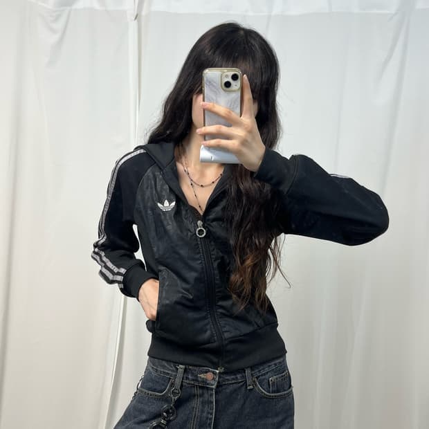 Adidas glitter snowbreaker hood jersey