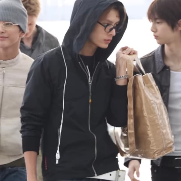 [코르티스 제임스 착용]프라다 스포츠 2018 후드집업