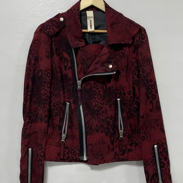 어태치먼트 자켓 M