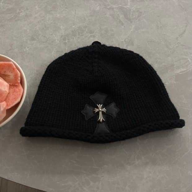 크롬하츠 크로스 참 캐시미어 비니