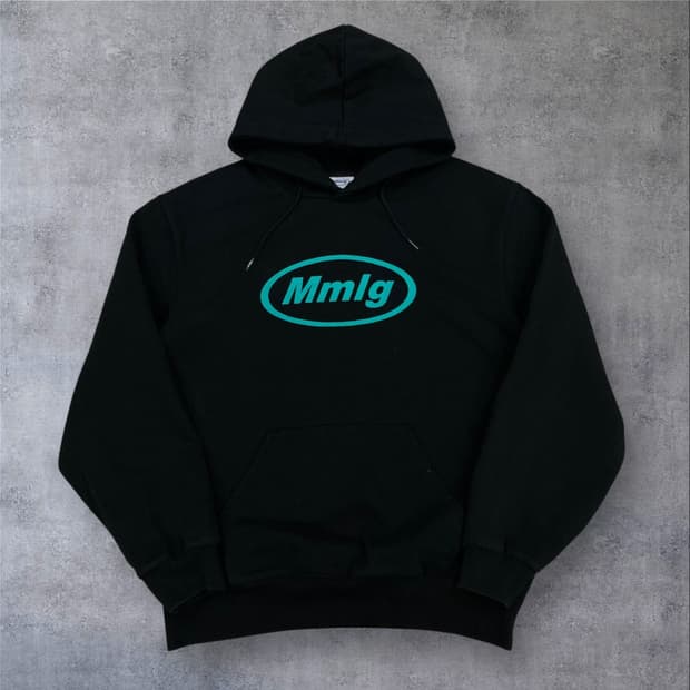 Mmlg 블랙 컬러 빅로고 후드티