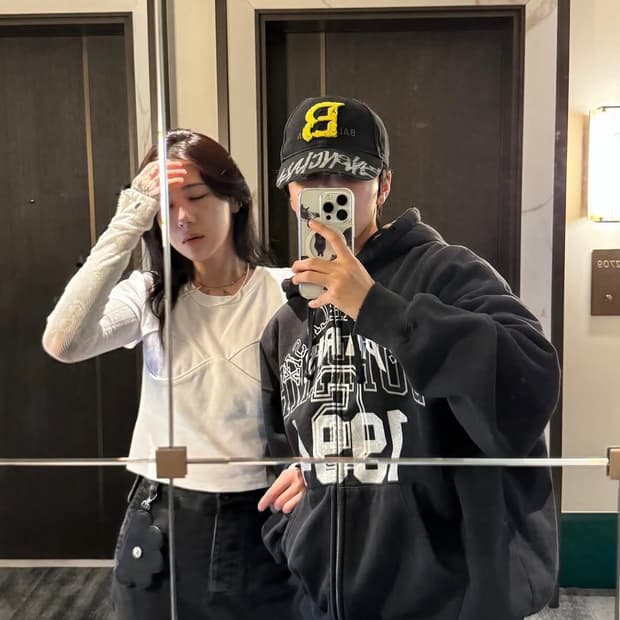 발렌시아가 업사이클 캡 다크 그린