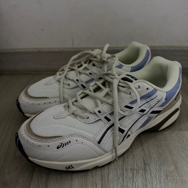 아식스 GEL-1090 런닝 스니커즈 (285)