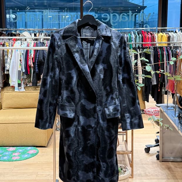 미치코 코시노 블루 블랙 카모플라쥬 코트 