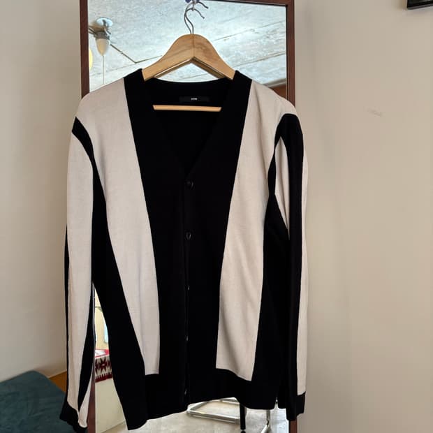 SYSTEM 블랙/화이트 스트라이프 가디건