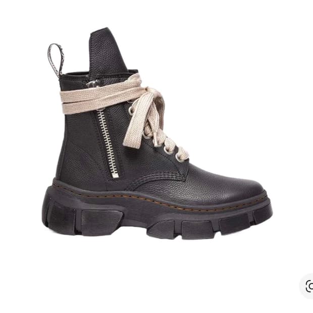 닥터마틴 x 릭 오웬스 1460 DMXL 점보 레이스 부츠 블랙