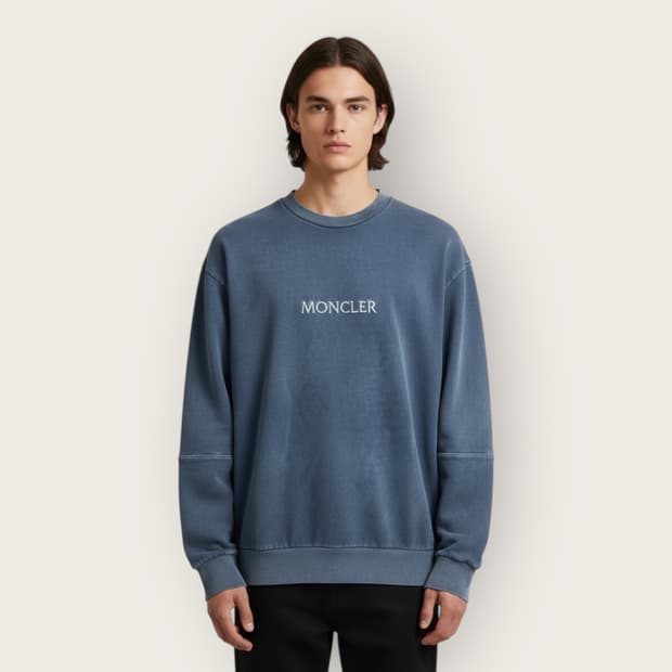 XXL/ 몽클레어 가먼트다잉 프론트로고 맨투맨