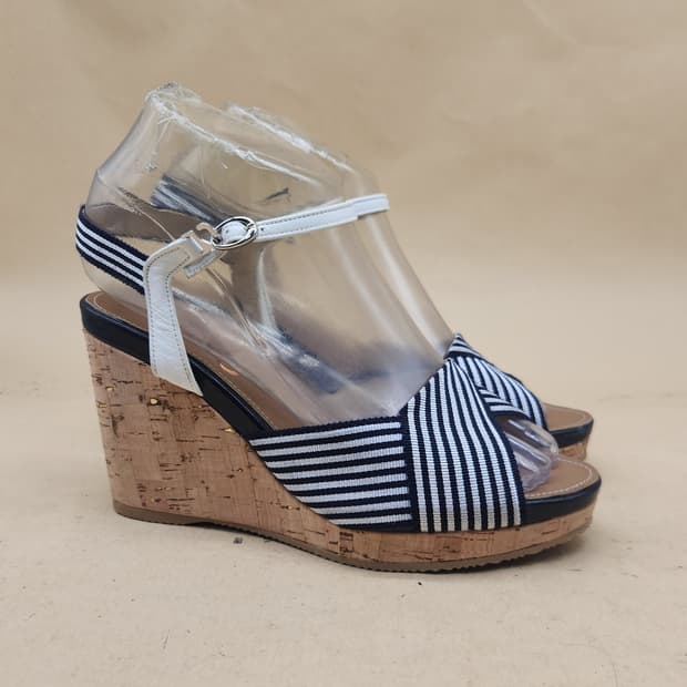 탠디 여성웨지힐 샌들240 굽9.5
