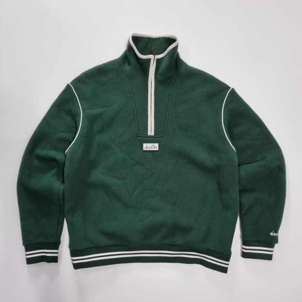 디아도라 하프집업 스웻셔츠 