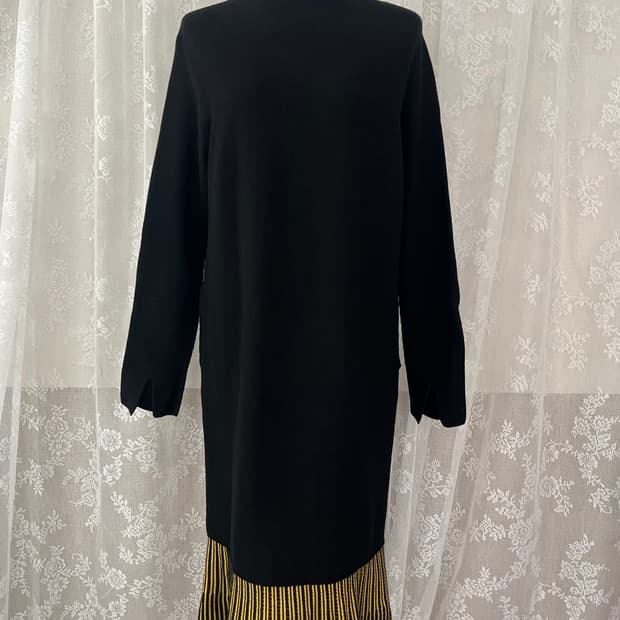 85-95-160) 한섬 타임 TIME 롱 니트 원피스 블랙