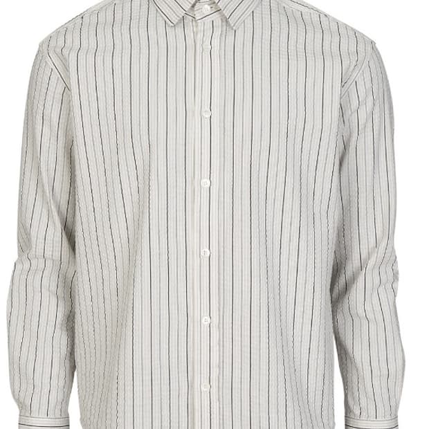 리젤서비스  크롭셔츠 2사이즈 