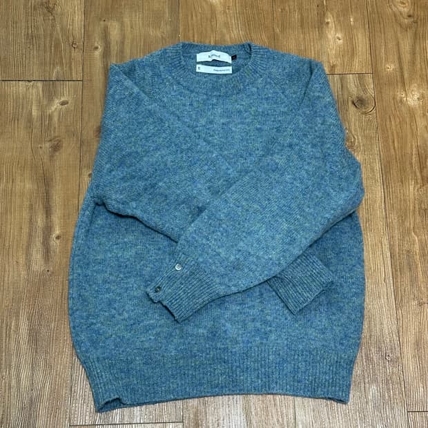 니티드 쉐기독 울 100% 라운드 니트 l사이드