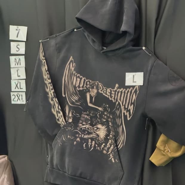 ( L ) 트래비스스캇 머천 후드