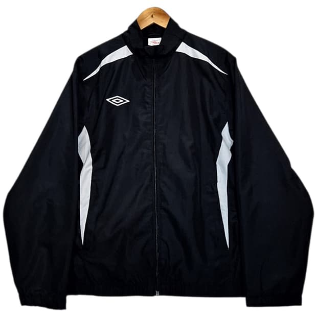 엄브로 자수로고 바람막이