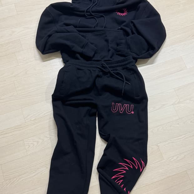 uvu 트레이닝 클럽 셋업(L사이즈)