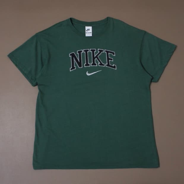Nike 나이키 올드스쿨 올리브 브린 자수 라운드 반팔 P396
