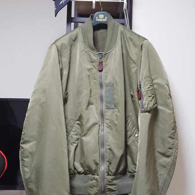 18 비즈빔 토르손 김운 실착