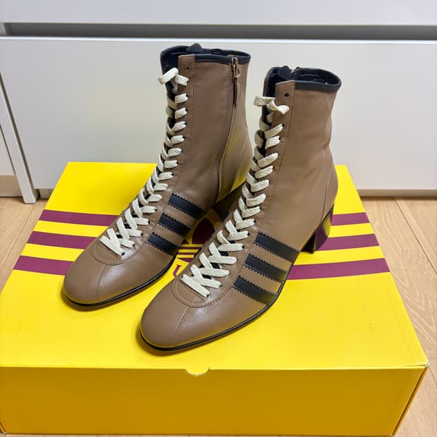 구찌 x 아디다스 레이스업 부츠 브라운 8+