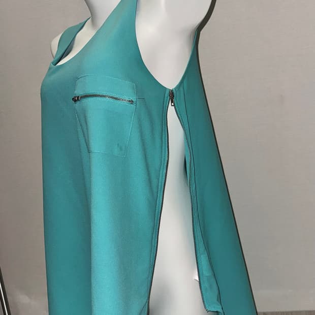 민트 슬리브리스