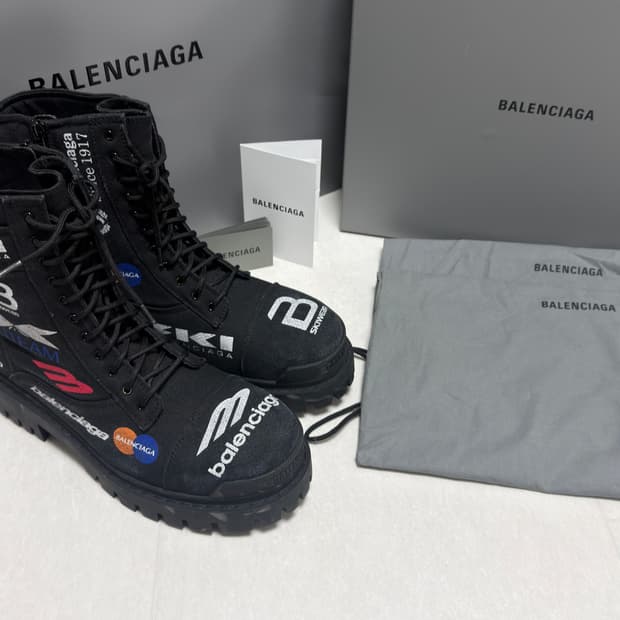 [새상품, 43] 발렌시아가 컴뱃 스트라이크 부츠