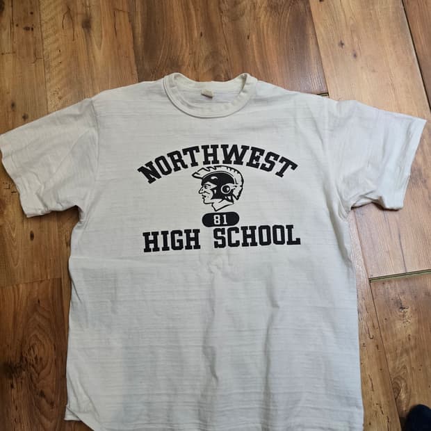 웨어하우스 반팔 면티 판매합니다 