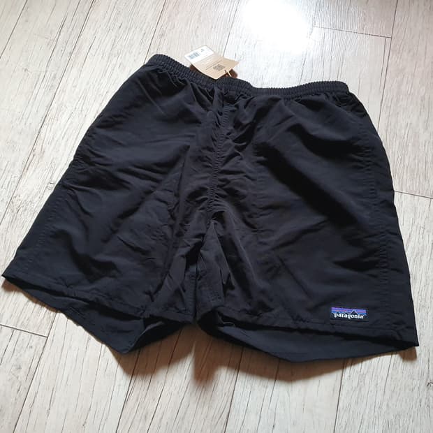 (새상품)파타고니아 배기스5인치 블랙 S