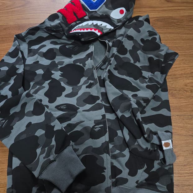 베이프 샤크 후드집업 그레이 카모 L사이즈