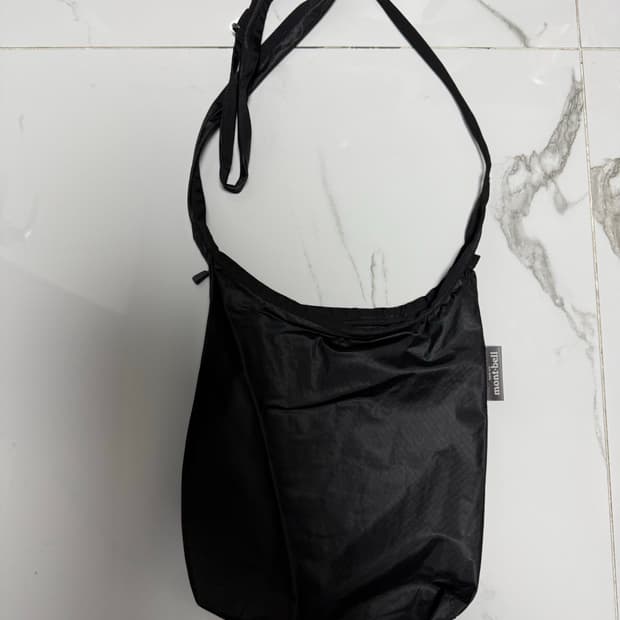 몽벨 울트라 모노 파우치 M 블랙