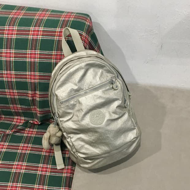 키플링 미니 백팩 실버