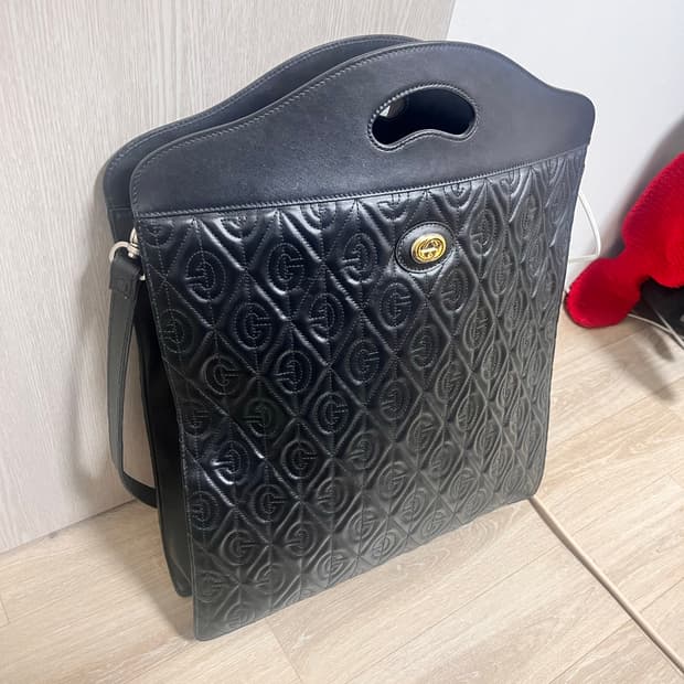 Gucci(구찌) 600058 블랙 엠보스드 레더 모피어스 토트백