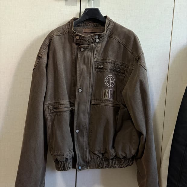 (브라운)플라스틱 프로덕트 자켓 MPA manager Jacket